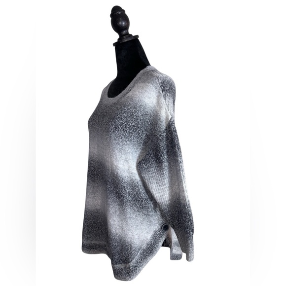 Liverpool Women's Ombré Black and White Gradient Sweater Size Large - Picture 3 of 11